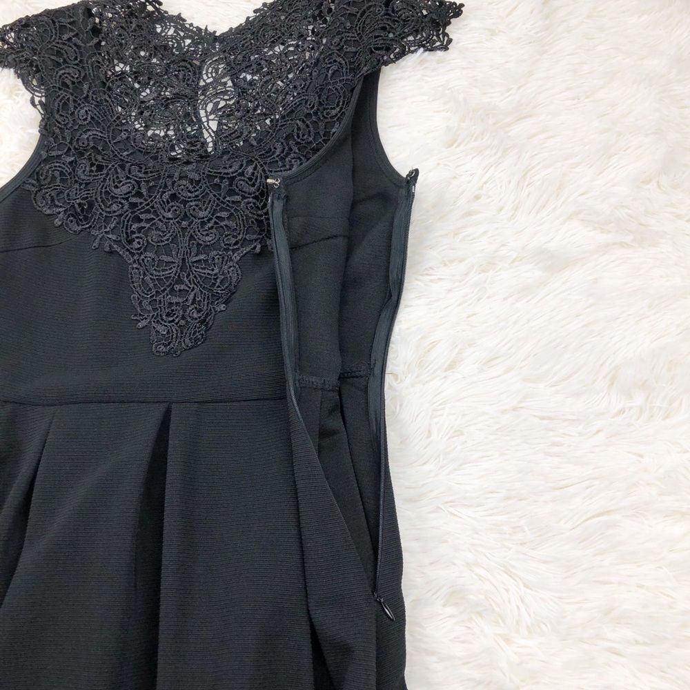Ya Los Angeles Black Lace Fit And Flare Pleated Dress Size Small‎ - Picture 7 of 8